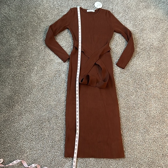 Bodycon knit belted Winter Dress NWT - Picture 6 of 11